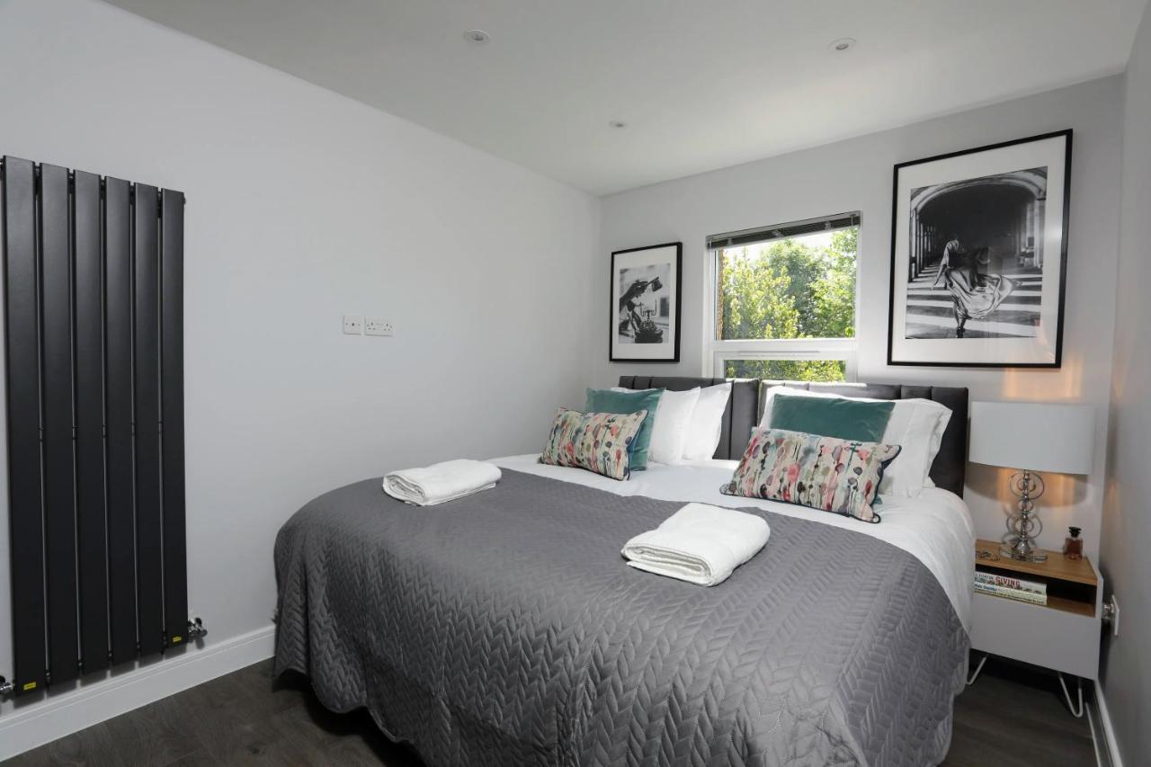 Aisiki Apartments At Stanhope Road, North Finchley, Airconditioned Multiple 2 Or 3-Bedroom, Pet-Friendly Duplex Flats, King Or Twin Beds, Airconditioned & Free Wi-Fi Exterior foto